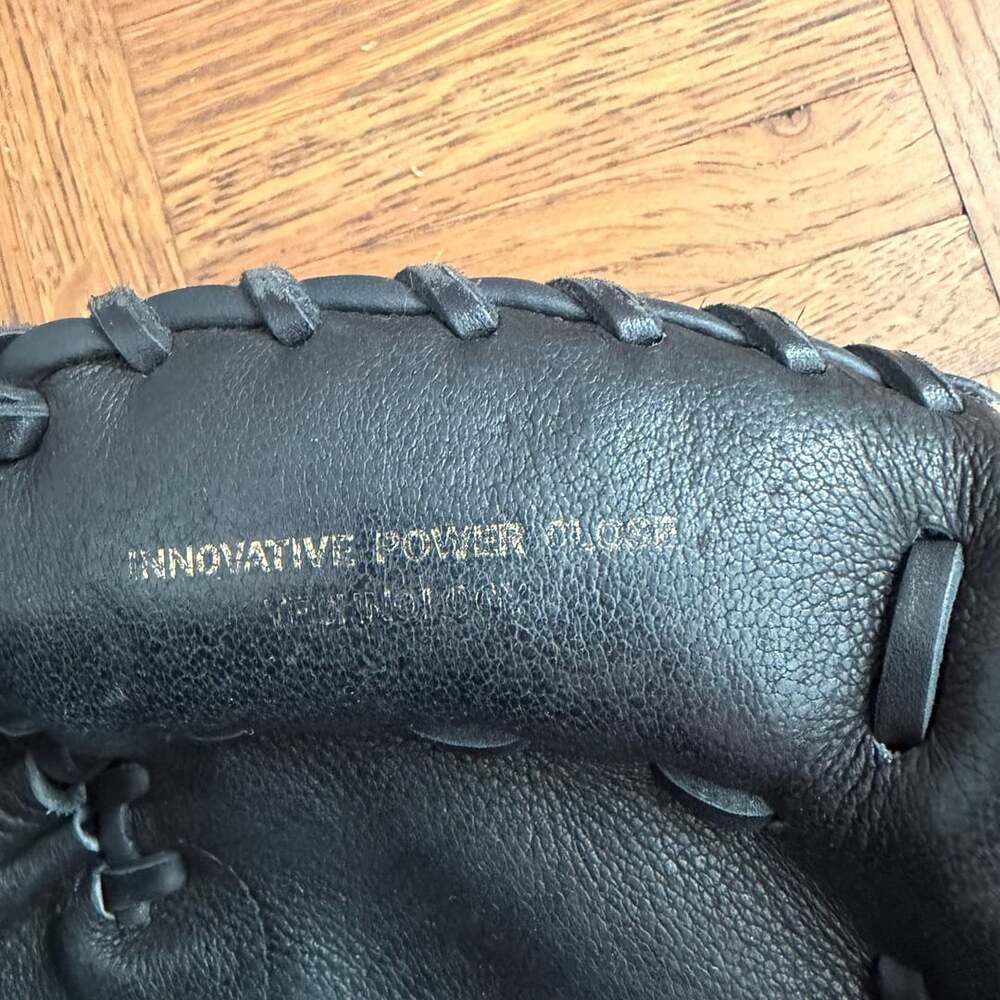 Mizuno Power Close Catcher Mitt Baseball Glove  Black Leather Left Hand 32.5 - Picture 9 of 9